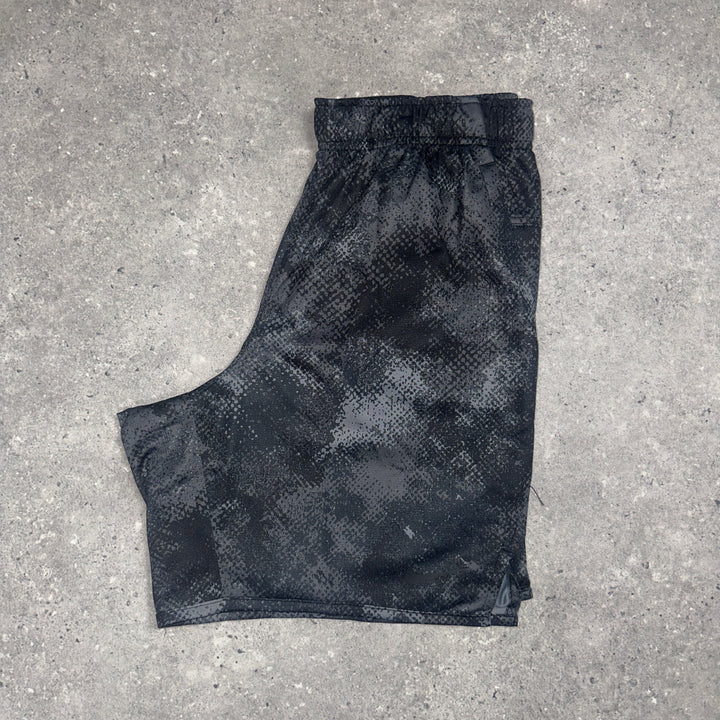 nk shorts - black camo