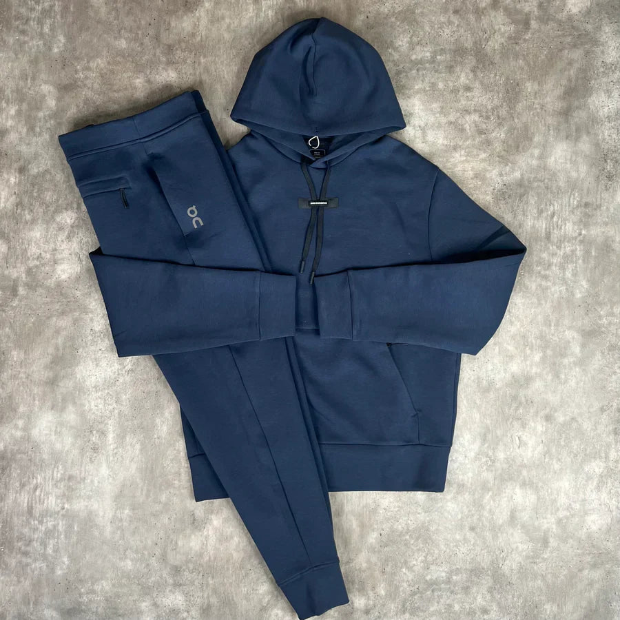 o n focus tracksuit - navy
